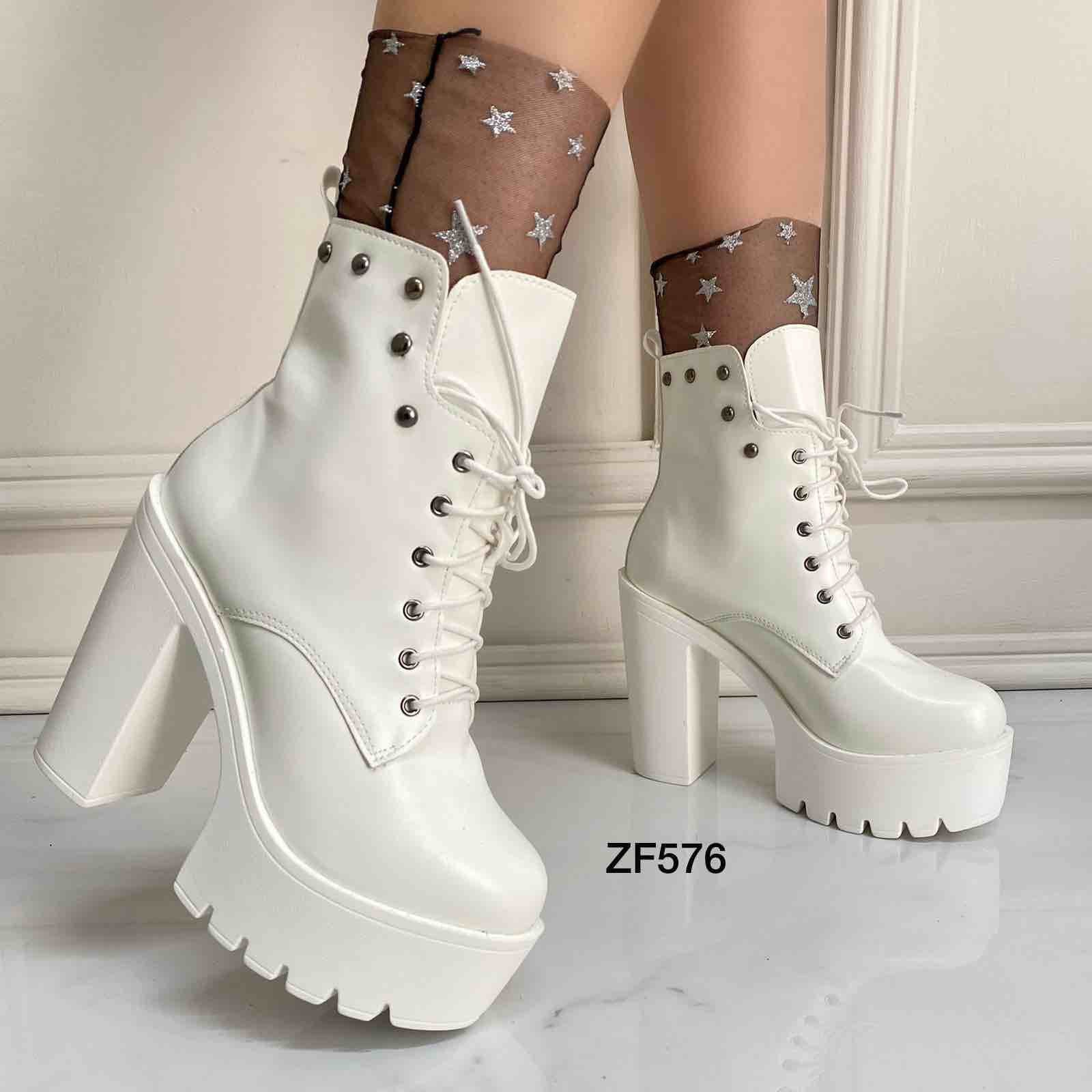 Botin blanco apliques plateados tacon 12cm 169-7 C-3